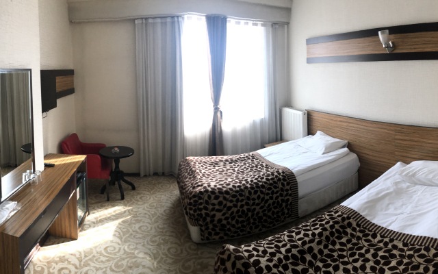 Akgol Hotel