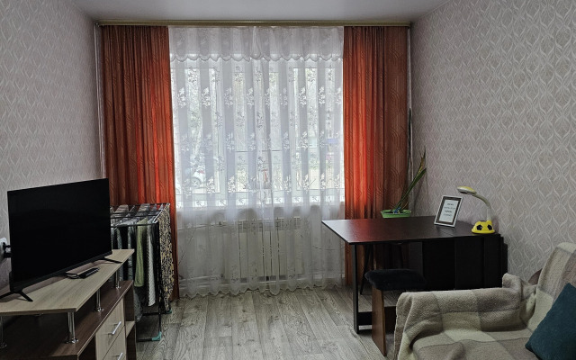 Na Ulitse Mikhaila Lichenko 27a Flat