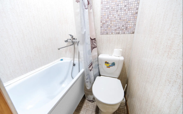 Zeleny Shelk Ryadom S Parkom V Tsentre Goroda Apartments