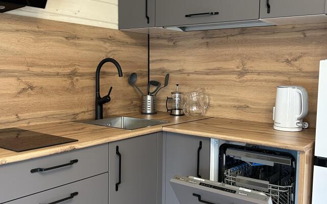 Частный Дом На Берегу Реки