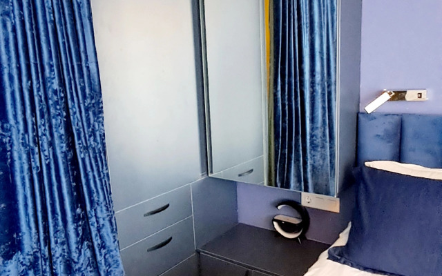 Mtrediani Art Rainbow Apartments