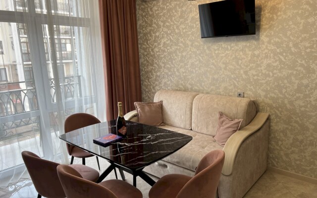 Апартаменты 158 Мира 44