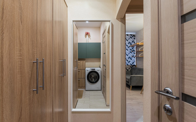 Flat Inn ryadom s metro Frunzenskaya na Komsomol'skom prospekte Apartments
