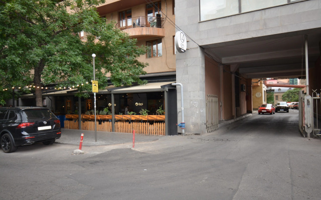 2-K v Novostroyke, Ulitsa Pavstosa Byuzanda, Bu955 Flat