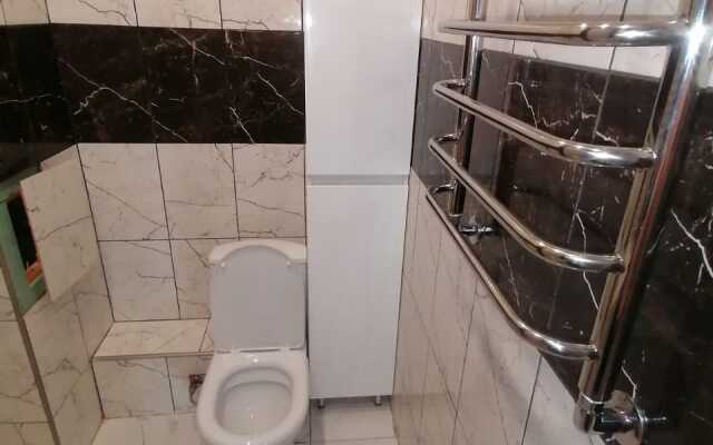 Evrodvushka Na Surikova Flat