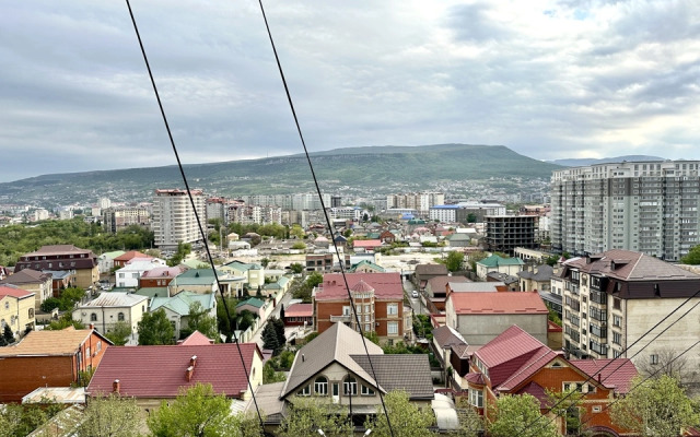 Квартира Гаджиева 164