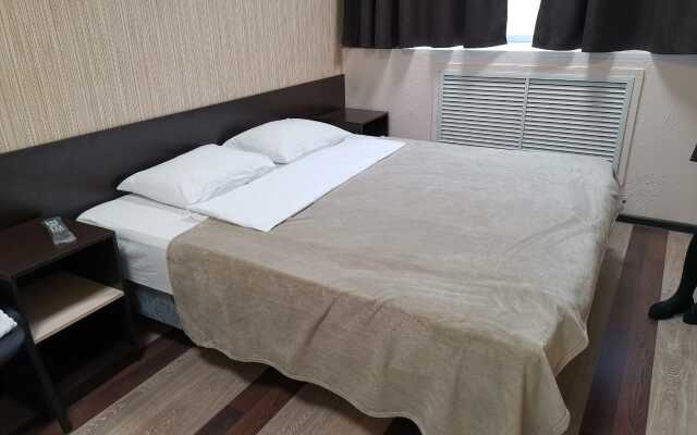 Отель Компас