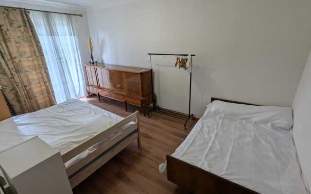 Dlya Semyi Flat