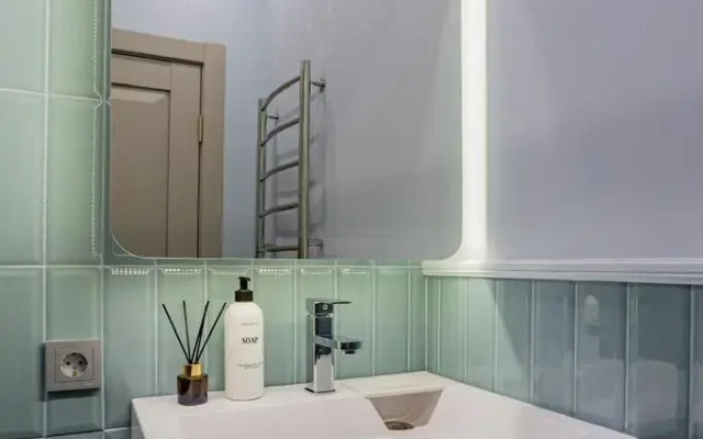 Na Yasnogorskoy Ulitse 16/2K12 Apartment