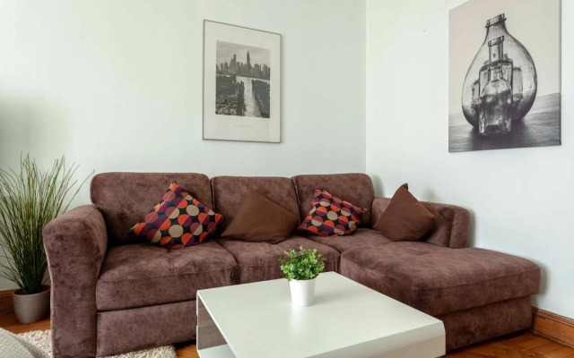 Lyuks s balkonom ı vidom na Moskva-Siti Apartments