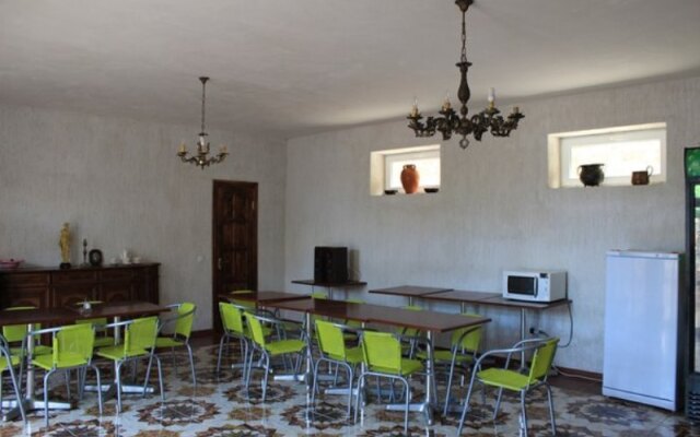 Adel Nikolaevka Kryim Guest House