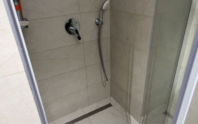 Апартаменты 312 Двухуровневые Крымская 3/4