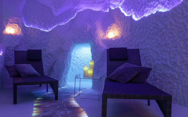 Hills Polyana Hotel&Spa
