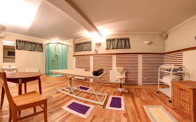 Lavanda Country Club Hotel