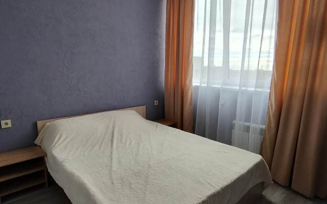 S Otdelnoy Spalney Apartments