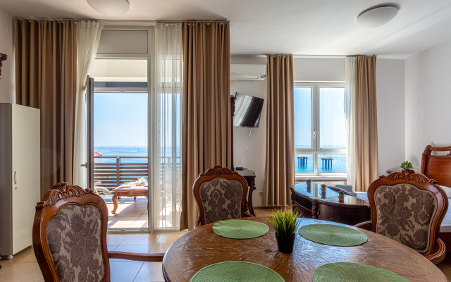 Апартаменты 605 на улице Парусная 27