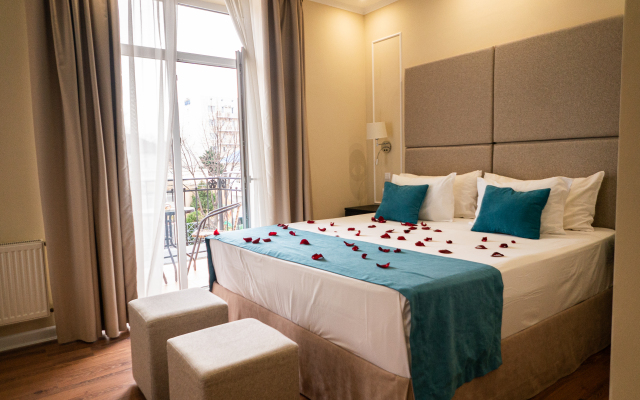 Golubaya Laguna Hotel