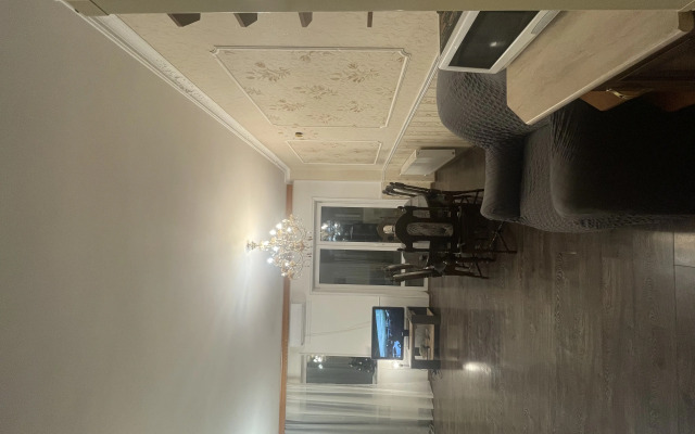 U Finlyandskogo Vokzala I Kreysera Avrory Apartments