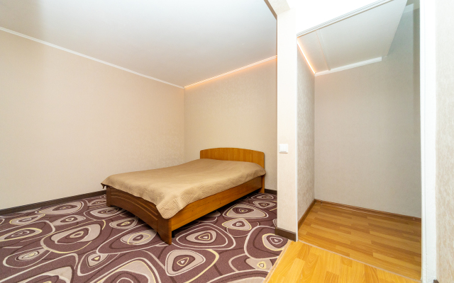 Апартаменты Крисанова 23