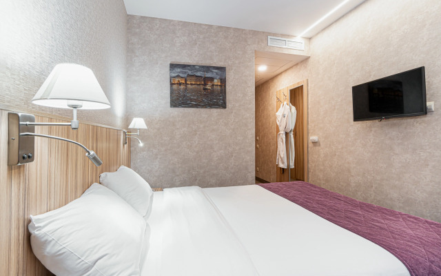 Отель Harbor Club