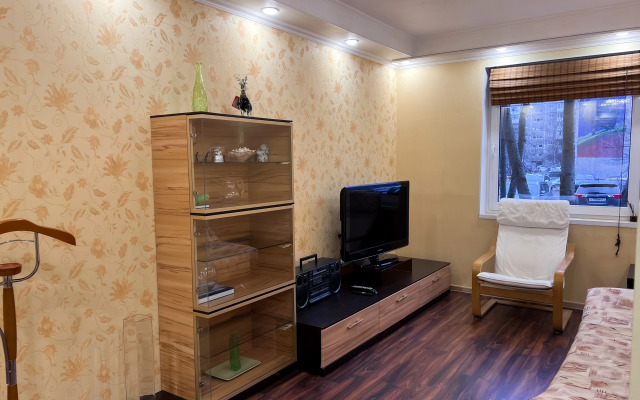 Квартира 3-комнатная на Беринга 10