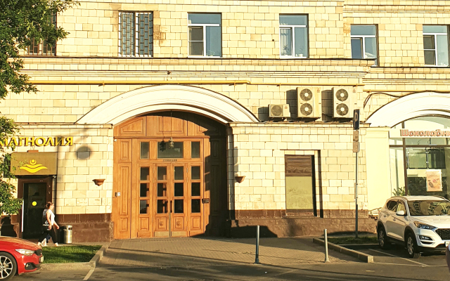 U Triumfalnoj Arki I Parka Pobedyi Apartments