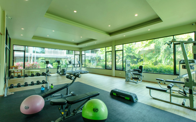 Maikhao Palm Beach Resort