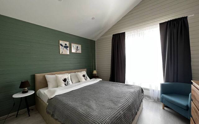 Point 400 Kedrovyj Guest House