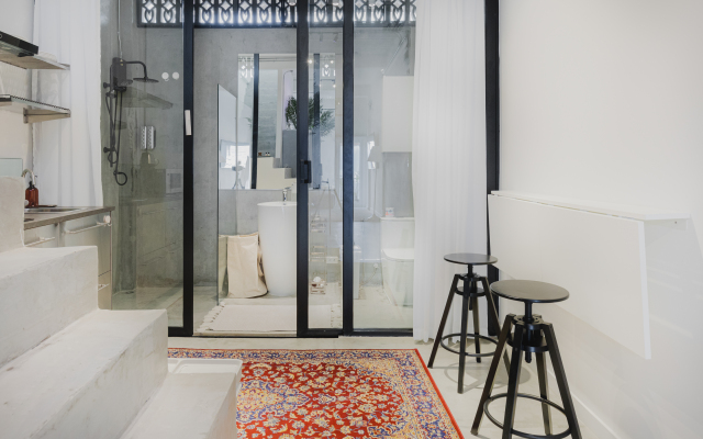 Modern Minimalism - Mandarin Palm Apartments
