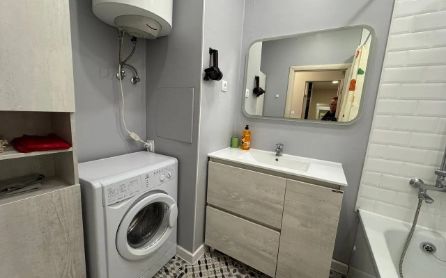 Квартира Новая однокомнатная квартира возле ТРЦ Аура