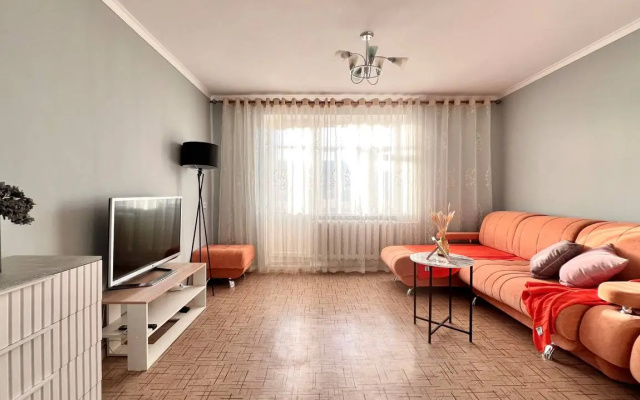 Apartamenty Dvuhkomnatnye Nice Flat
