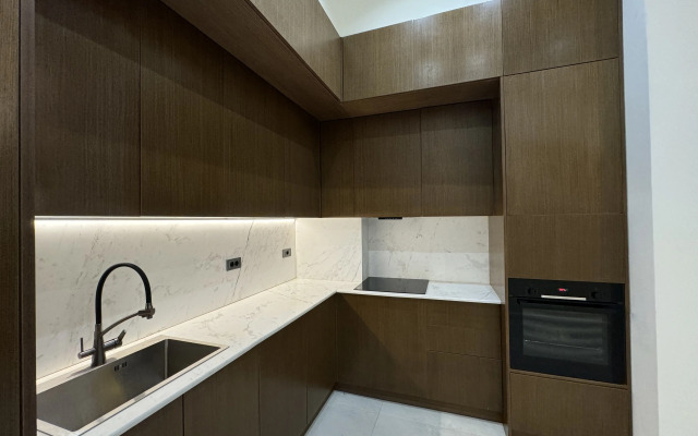 Апартаменты 3-Bedroom Central Apartment with Gym