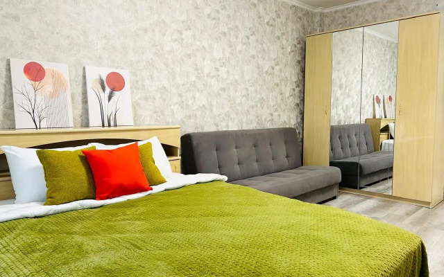Na Dmitriya Martynova 43 Flat
