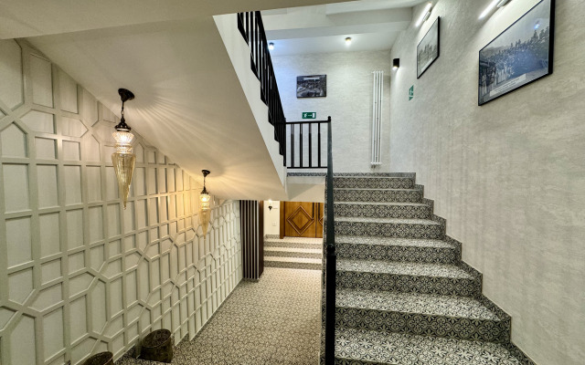 Istoriya Hotel