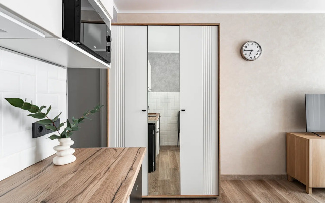 Svetlaya Studiya Ryadom S Metro Nizhegorodskaya Apartment