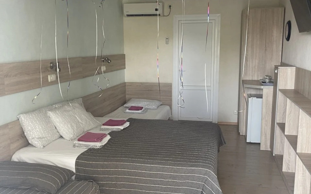 Lazurnyij Hotel