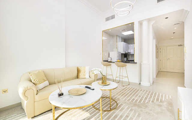 Luxury 1 Bedroom on Marina Walk Apartments