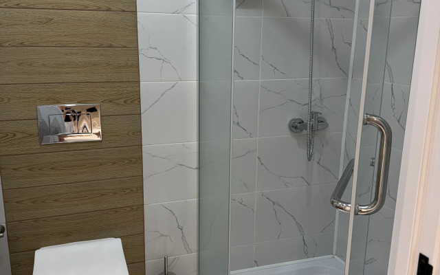 Квартира с Современным Ремонтом со Своей Закрытой Территорией