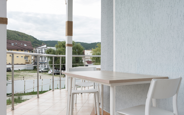 Zhemchuzhina Hotel