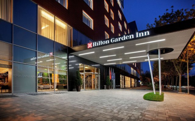 Отель Hilton Garden Inn Tirana