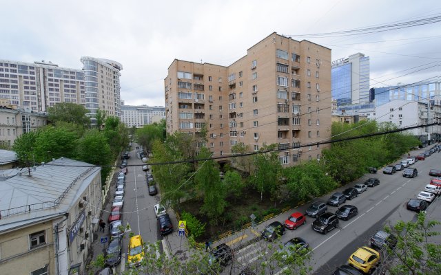 Smolenskaya  10 Apartments