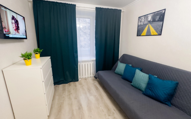 Na Vokzalnoy 3-86 Flat