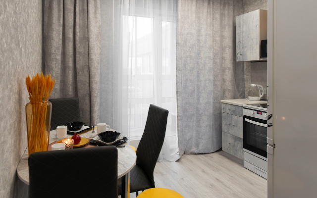 UNIQUE APART "CANARY" opposite LDK and Kuzbass Arena (1st Zarechnaya 9) Apartments