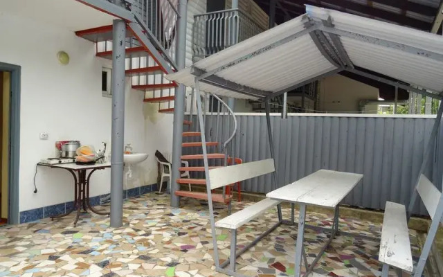 Dautiya Guest House