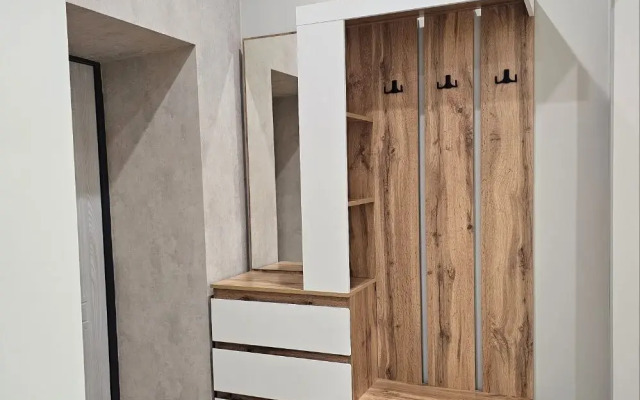BGH Na Allei Geroyev Flat