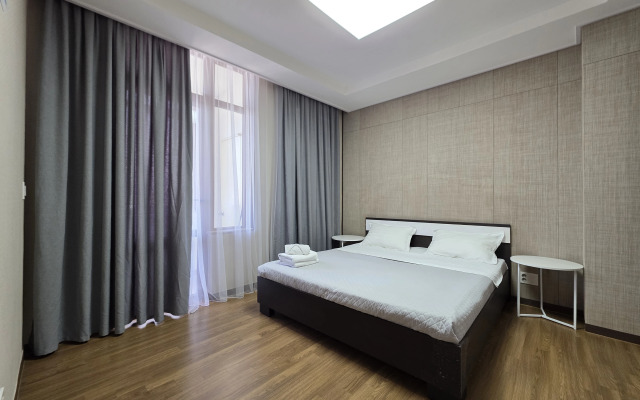2j Etazh S Shikarnym Vidom Na Mechet, Ryadom S Posol'stvom SSHA Apartment