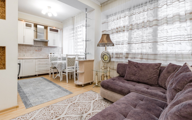 Vozle Naberezhnoy Flat