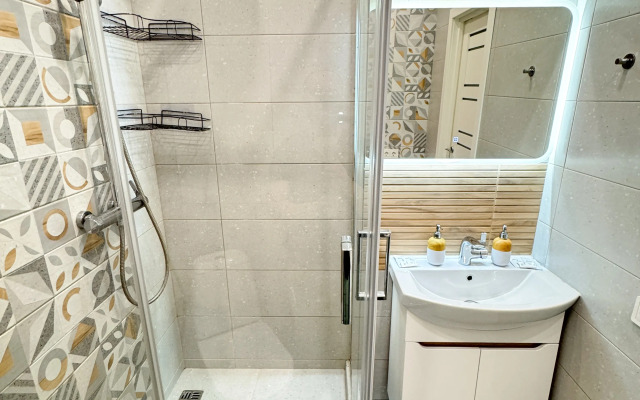 S zaseleniem 24/7 luchshiy servis posutochno 50 Flat