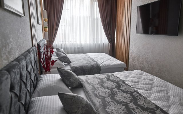 July Hotel Hotel