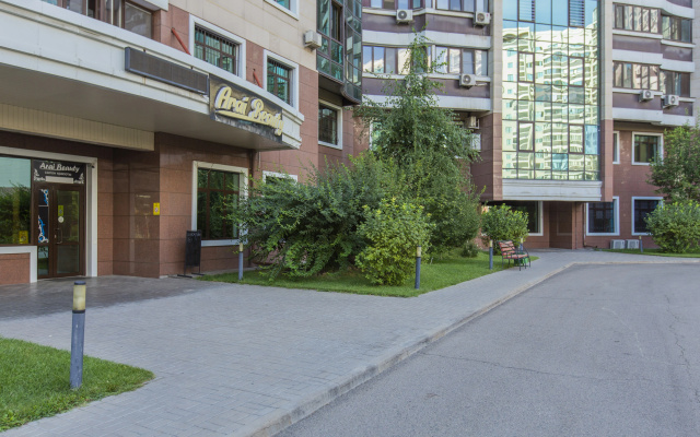 Flat 3-Kom Kvartira Bayhouse V Zhk Aray Dlya 8-I Gostey